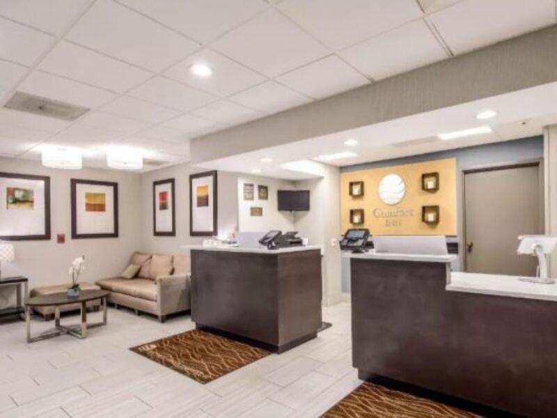 Comfort - Haywood Mall 2*